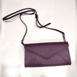 Cleo Wallet on a Chain Rebecca Minkoff